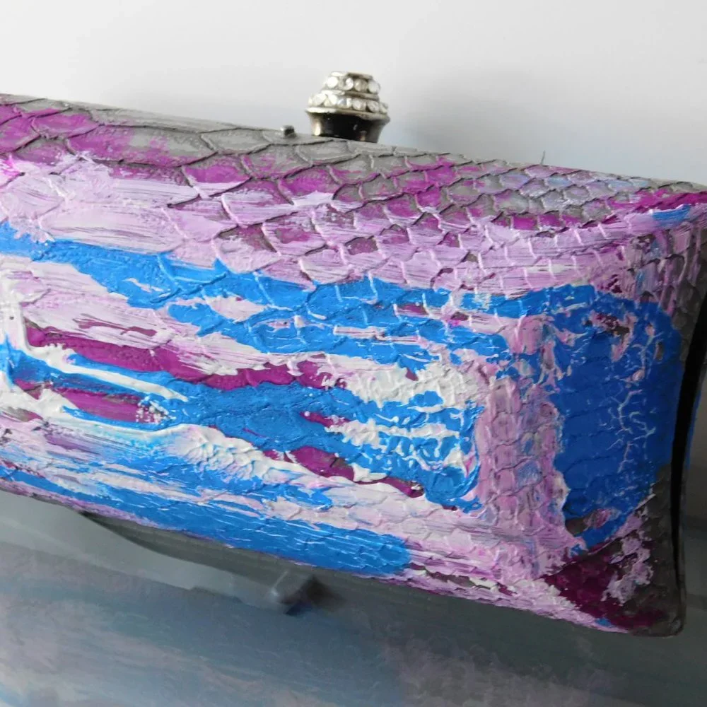 Hardcase Party Painted Clutch 7x4 - Picture 2 of 8